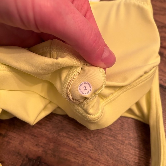 NWT lululemon align tank. Color-electric lemon - Picture 5 of 5